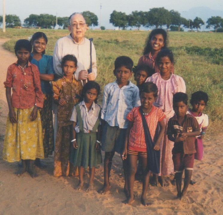 Anbu Vazhvu Ashram, Susai Nagar, Palani, Tamil Nadu, India 1998-2